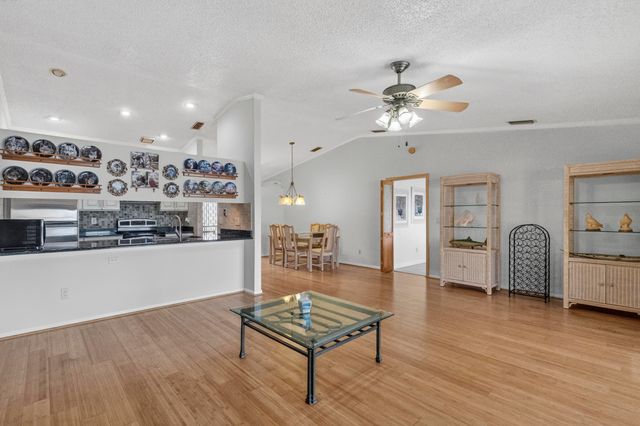 23 Walcott Drive, Boynton Beach, FL 33426