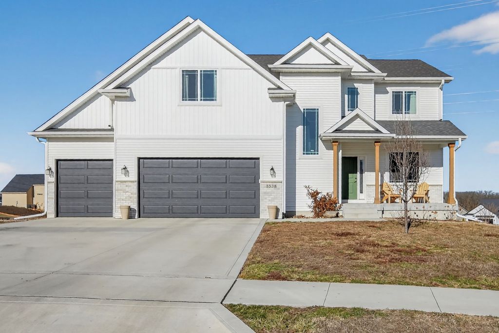 5538 164th Street, Urbandale, IA 50323