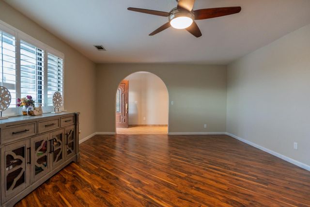1581 W Cardella Rd, Merced, CA 95348