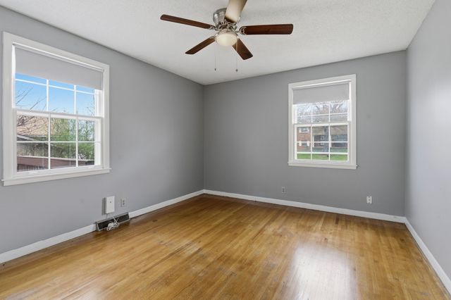 2518 Edge O Lake Dr, Nashville, TN 37217