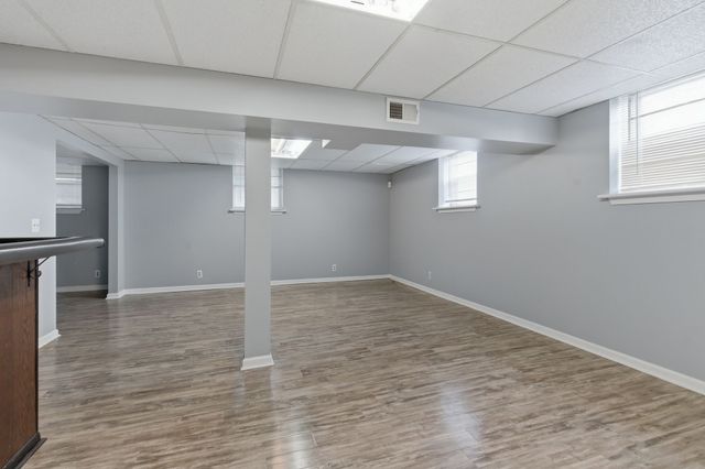 2518 Edge O Lake Dr, Nashville, TN 37217