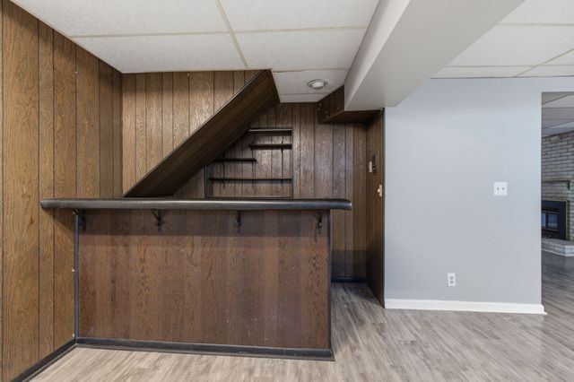 2518 Edge O Lake Dr, Nashville, TN 37217