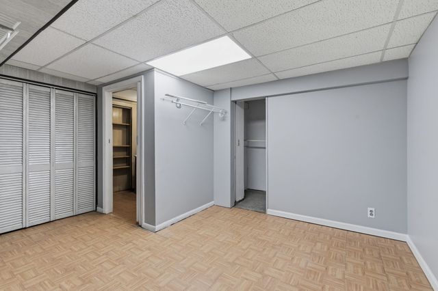 2518 Edge O Lake Dr, Nashville, TN 37217