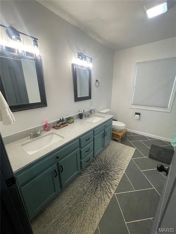 24570 Spencer Road, Waynesville, MO 65583