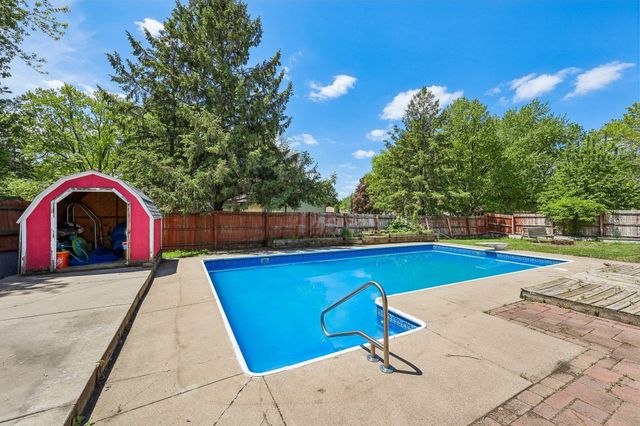 13681 Bass Lake Road, Maple Grove, MN 55311