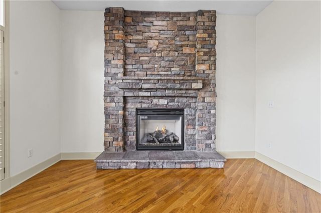 5306 W 165th Terrace, Overland Park, KS 66085
