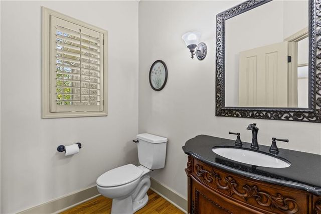 5306 W 165th Terrace, Overland Park, KS 66085
