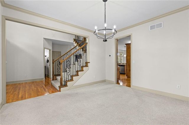 5306 W 165th Terrace, Overland Park, KS 66085