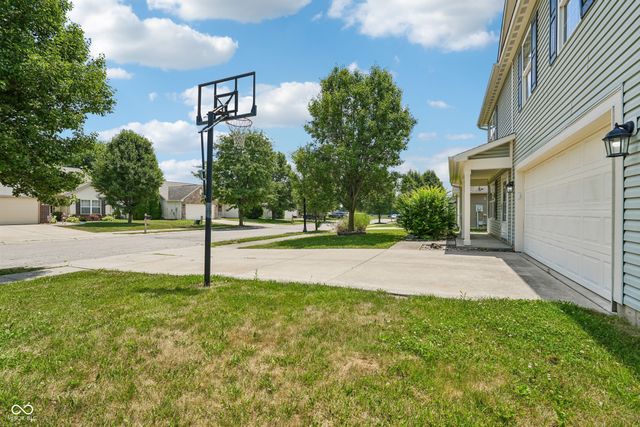 234 School House Drive, Greenfield, IN 46140