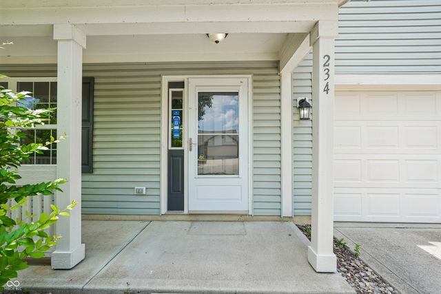 234 School House Drive, Greenfield, IN 46140