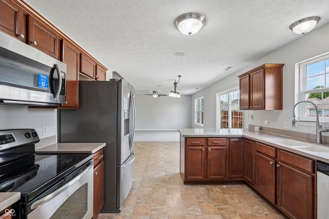 234 School House Drive, Greenfield, IN 46140