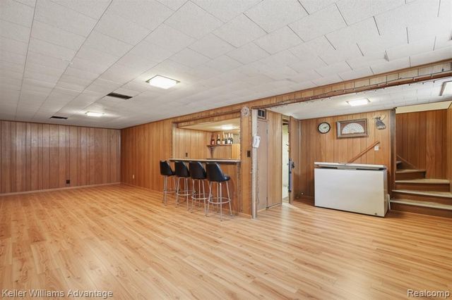1655 Leslie Street, Westland, MI 48186