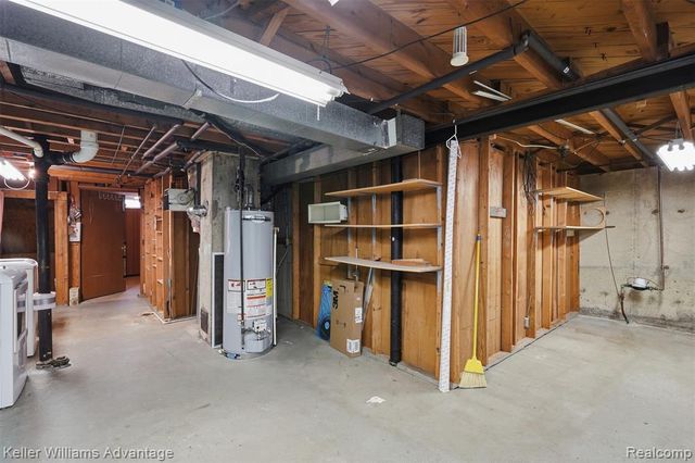 1655 Leslie Street, Westland, MI 48186