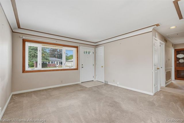 1655 Leslie Street, Westland, MI 48186