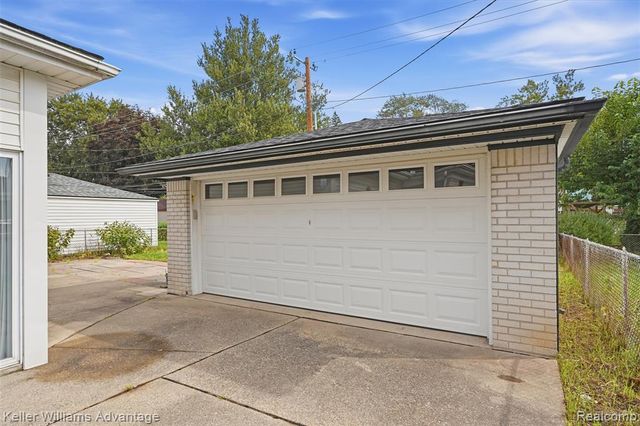 1655 Leslie Street, Westland, MI 48186