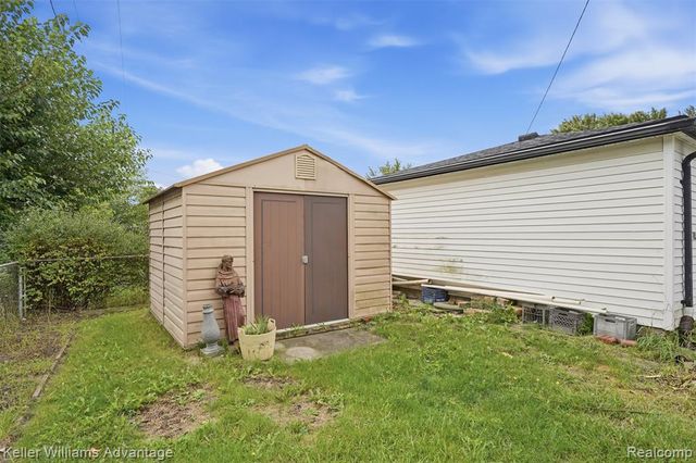 1655 Leslie Street, Westland, MI 48186