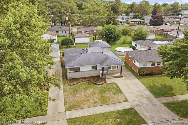 1655 Leslie Street, Westland, MI 48186