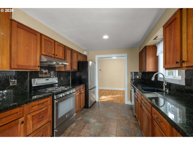 13528 Ne DENBROOK Rd, Aurora, OR 97002
