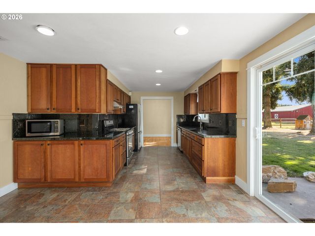 13528 Ne DENBROOK Rd, Aurora, OR 97002