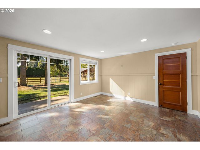 13528 Ne DENBROOK Rd, Aurora, OR 97002