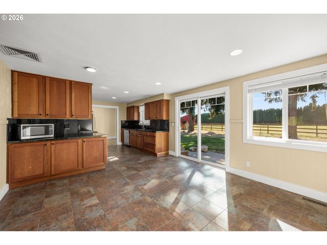 13528 Ne DENBROOK Rd, Aurora, OR 97002