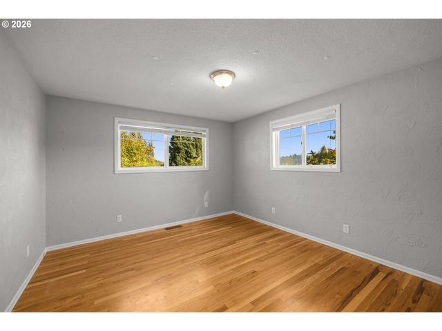 13528 Ne DENBROOK Rd, Aurora, OR 97002