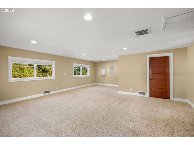 13528 Ne DENBROOK Rd, Aurora, OR 97002