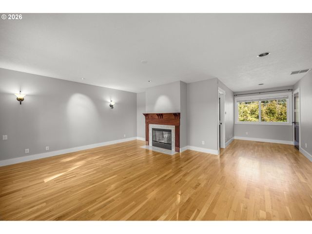 13528 Ne DENBROOK Rd, Aurora, OR 97002