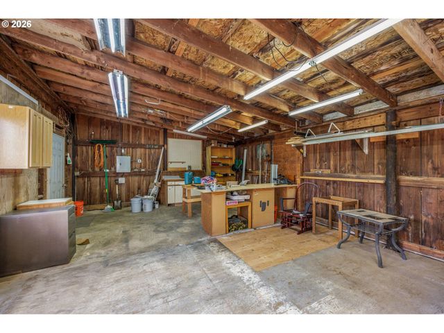 13528 Ne DENBROOK Rd, Aurora, OR 97002