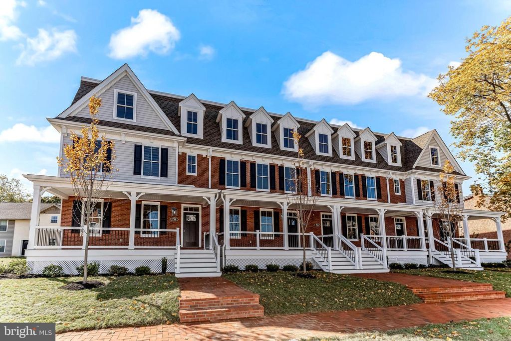 734 S MATLACK ST, West Chester, PA 19382