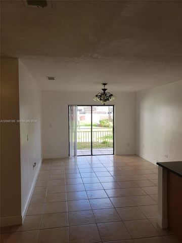 8425 NW 8th Street 104, Miami, FL 33126