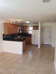 8425 NW 8th Street 104, Miami, FL 33126