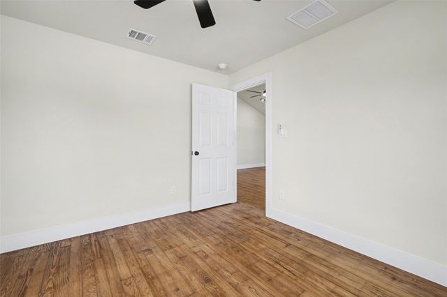 107 Russell ST, Liberty Hill, TX 78642