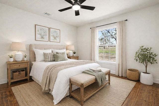 107 Russell ST, Liberty Hill, TX 78642