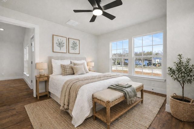 107 Russell ST, Liberty Hill, TX 78642