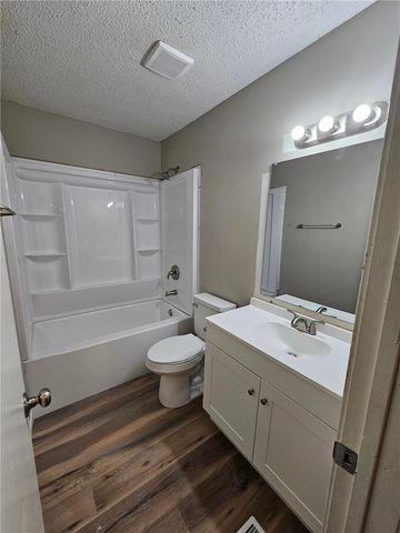 502 N Betty Jo Drive, Fayetteville, AR 72701
