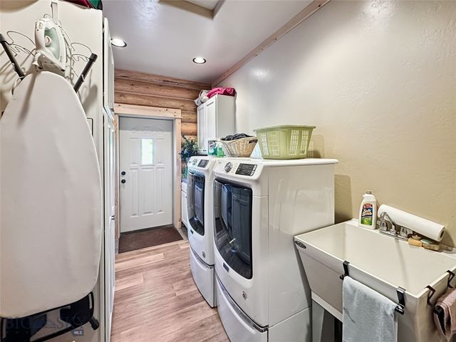 21 North Ennis Lake Road, Mcallister, MT 59740