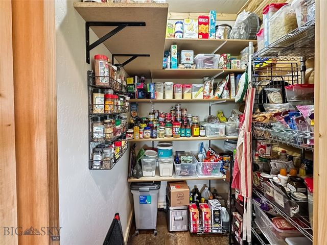 21 North Ennis Lake Road, Mcallister, MT 59740