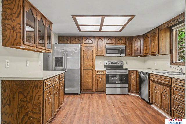 900 Mckenzie Avenue, Council Bluffs, IA 51503