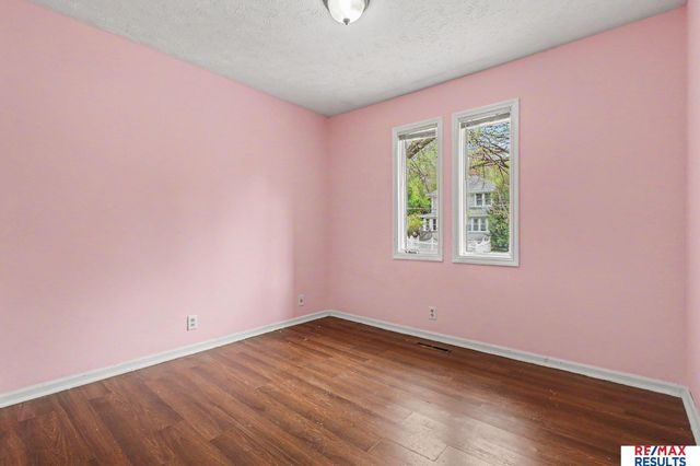 900 Mckenzie Avenue, Council Bluffs, IA 51503