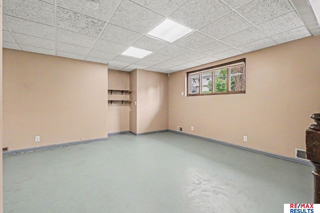 900 Mckenzie Avenue, Council Bluffs, IA 51503