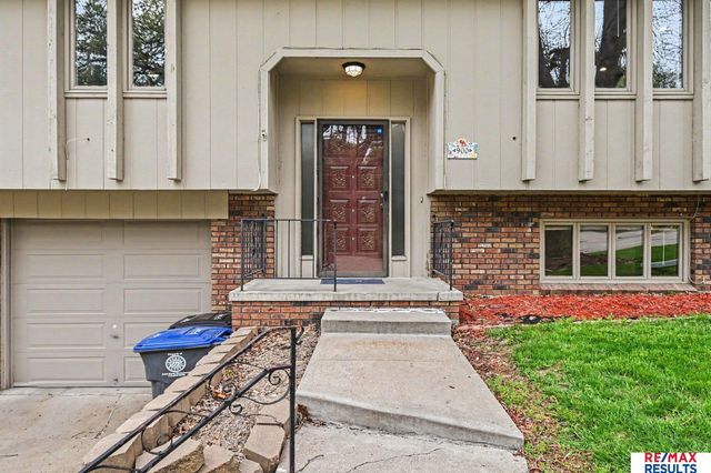 900 Mckenzie Avenue, Council Bluffs, IA 51503