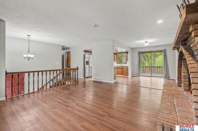 900 Mckenzie Avenue, Council Bluffs, IA 51503