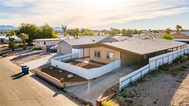 886 Citrus Street, Bullhead City, AZ 86442