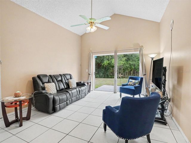 184 CORAL REEF CIRCLE, Kissimmee, FL 34743