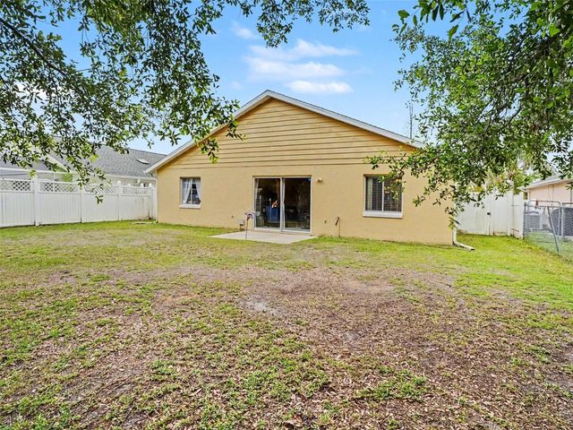 184 CORAL REEF CIRCLE, Kissimmee, FL 34743