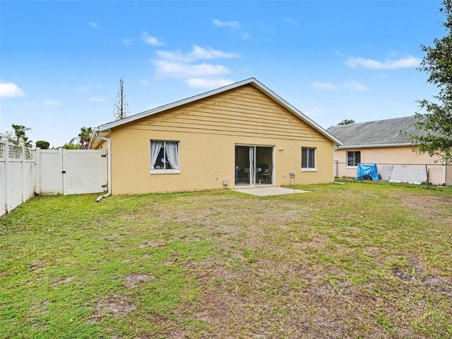 184 CORAL REEF CIRCLE, Kissimmee, FL 34743