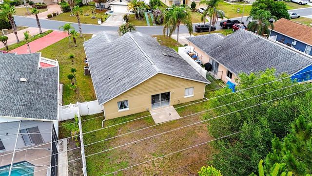 184 CORAL REEF CIRCLE, Kissimmee, FL 34743