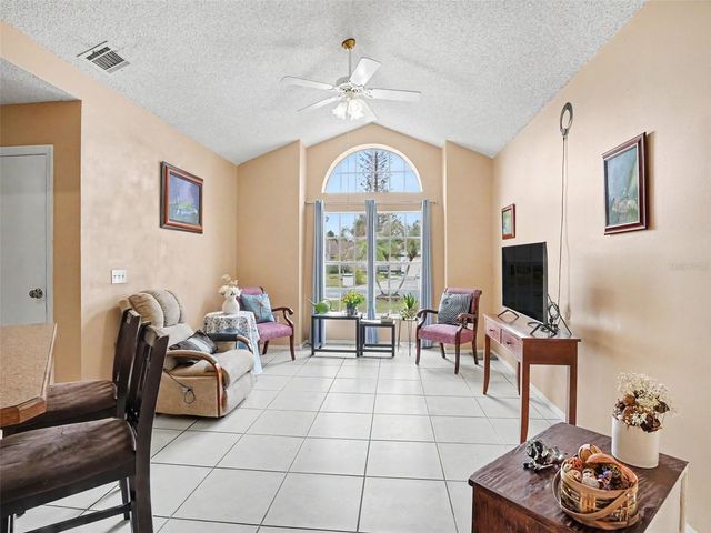 184 CORAL REEF CIRCLE, Kissimmee, FL 34743