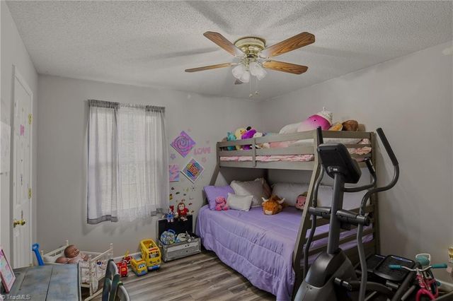 120 Hazelwood Court, Lexington, NC 27295